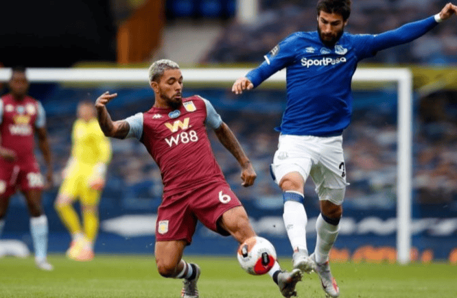  江南雷霆队鏖战蓬莱金雕队，篮球常规赛失利，核心复出即建功。边路成突破口