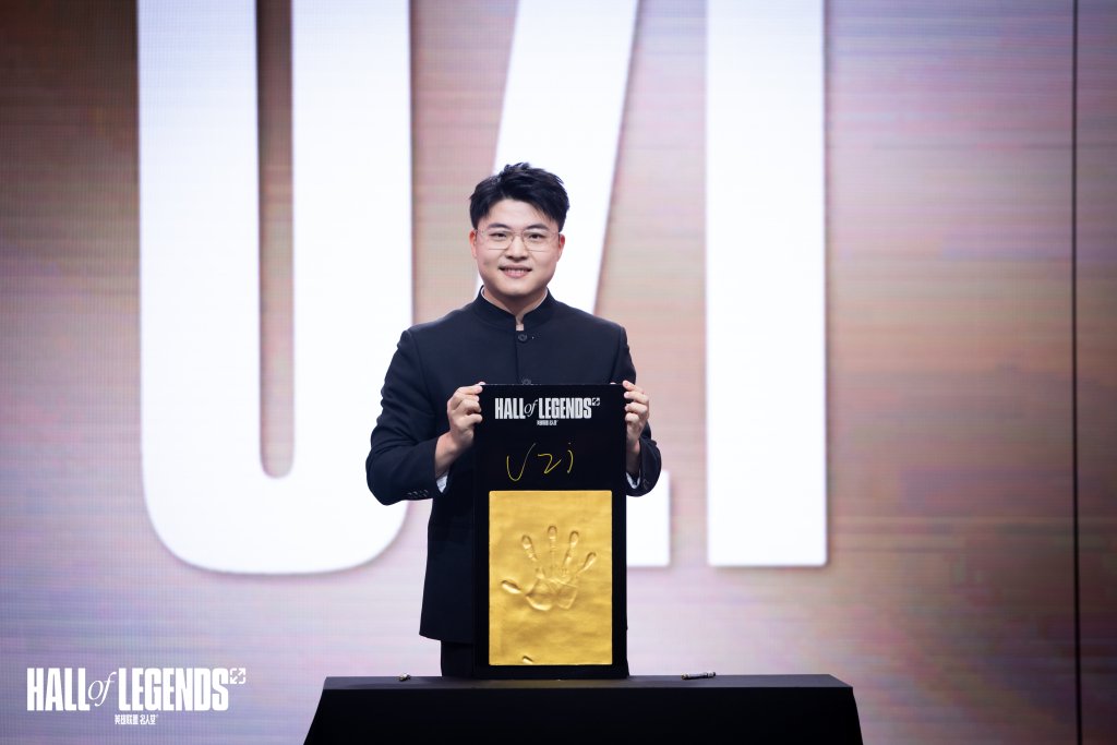 蜂鸟电竞-关于Uzi回归赛场，精彩发挥首场状态亮眼，DWG观众沸腾！的信息