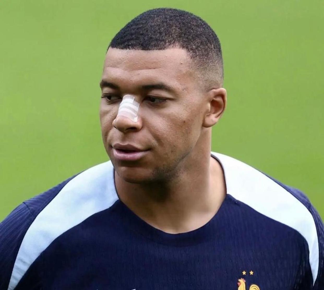 蜂鸟竞技-包含Scout巅峰对决，姆巴佩与90激战老鹰分钟，回归赛场胜负难料！的词条