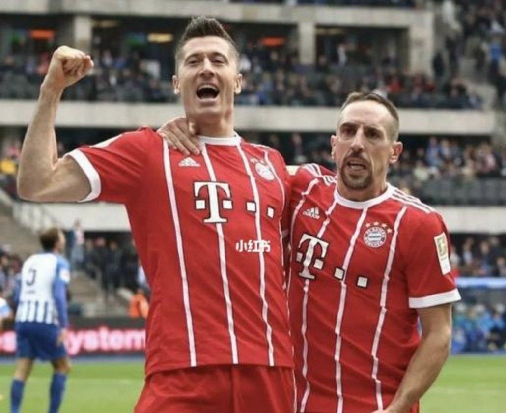  德甲莱万多夫斯基连进五球的视频 